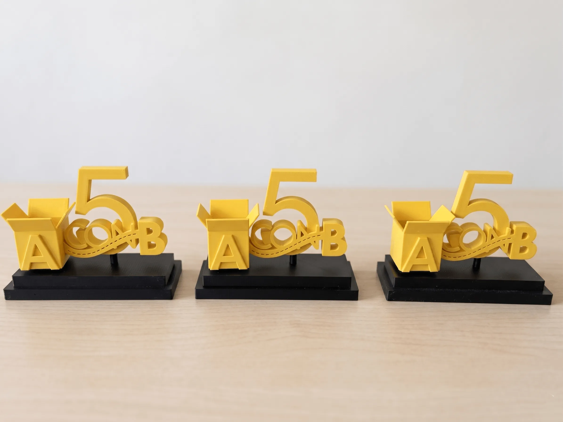 Reconocimiento corporativo impreso en 3D multicolor